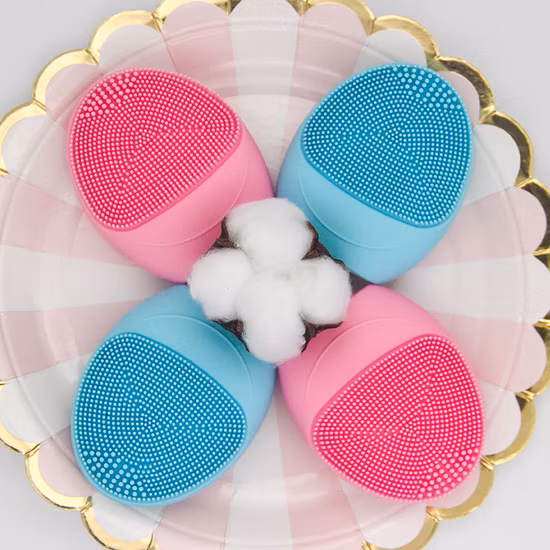 Spazzola per il lavaggio del viso dello strumento per la pulizia del viso in silicone elettrico in silicone